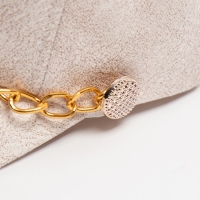 Бейсболка женская MINAKU с цепью цвет бежевый , размер 56-58 Бейсболка женская MINAKU с цепью цвет бежевый , размер 56-58