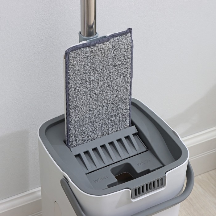 Швабра с отжимом и ведро Raccoon: ведро с отсеками, швабра плоская, 2 кармана, 32&times;12&times;142 см, дополнительная насадка из микрофибры