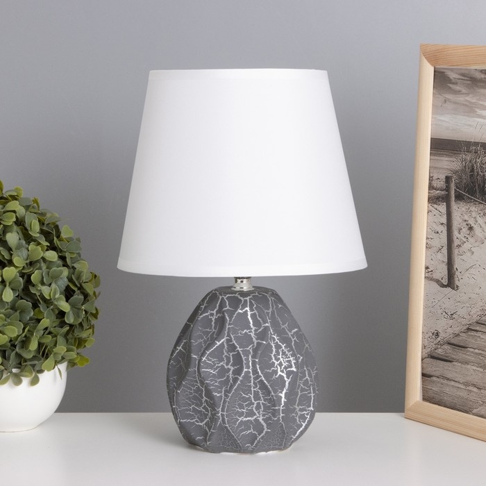 Лампа настольная Лампа настольная "Иветт" 1х40Вт Е14 черный 20х20х30см