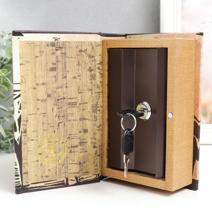 Сейф-книга дерево кожзам Сейф-книга дерево кожзам "Наскальные рисунки. Жирафы" 17х11х5 см