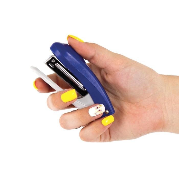 Степлер № 10 до 12 листов, BRAUBERG Einkommen, пластиковый корпус, встроенный антиСтеплер, синий Степлер № 10 до 12 листов, BRAUBERG Einkommen, пластиковый корпус, встроенный антиСтеплер, синий