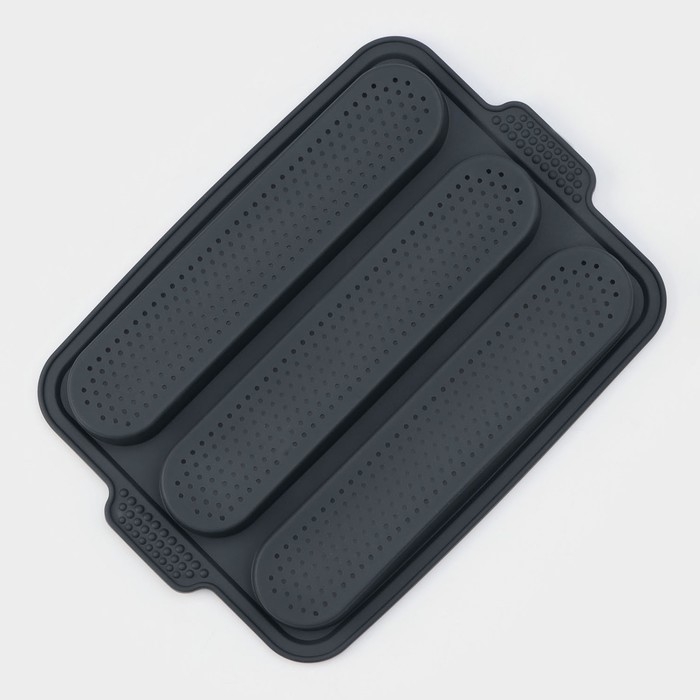 Форма для выпечки с перфорацией «Багет», силикон, 34,5×24×2,2 см, 3 ячейки (28×6×2 см), цвет серый Форма для выпечки с перфорацией «Багет», силикон, 34,5×24×2,2 см, 3 ячейки (28×6×2 см), цвет серый