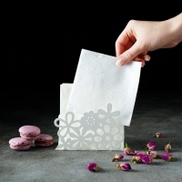 Салфетница &laquo;Цветы&raquo;, 13&times;4,5&times;9 см, цвет белый