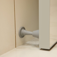 Дверной ограничитель LOCKLAND, прямой, h=97 мм, цвет серый Дверной ограничитель LOCKLAND, прямой, h=97 мм, цвет серый