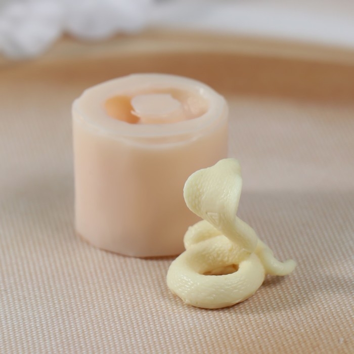 Новогодний молд силиконовый Новогодний молд силиконовый "Кобра" Силикон 2,5х2,4х2,5 см