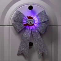 Световой бант "Снеговик бантик" 24x32 см, 1 LED, батарейки LR44x2 (в комплекте), мерцание, свечение мульти Световой бант "Снеговик бантик" 24x32 см, 1 LED, батарейки LR44x2 (в комплекте), мерцание, свечение мульти
