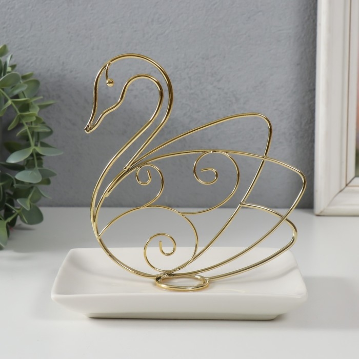 Сувенир керамика, металл подставка "Лебедь" белый с золотом 15,5х10,5х15,3 см
