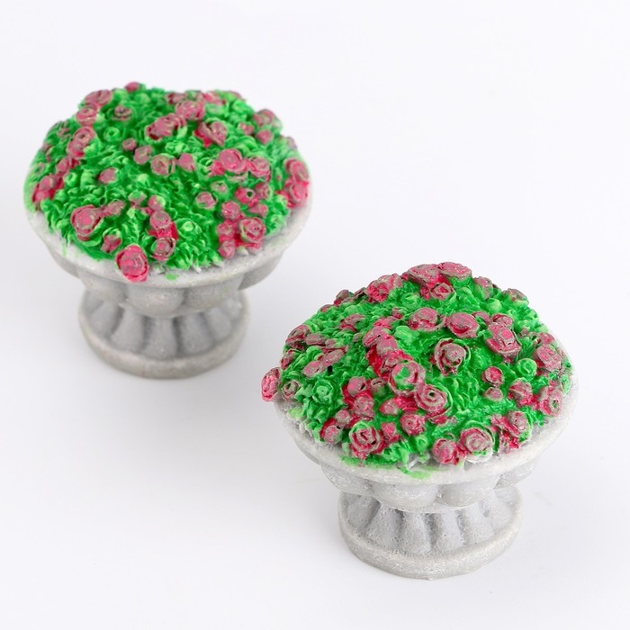 Миниатюра кукольная &laquo;Клумба цветов&raquo;, набор 2 шт., размер 1 шт. &mdash; 3,5 &times; 3,5 &times; 3 см