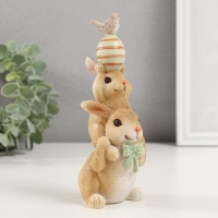 Сувенир полистоун "Пирамидка - Зайчики с пасхальным яичком и птичкой" 8,5х6х17,5 см Сувенир полистоун "Пирамидка - Зайчики с пасхальным яичком и птичкой" 8,5х6х17,5 см