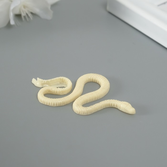 Новогодний молд силикон Новогодний молд силикон "Змея ползет" 0,3х5,6х3,1 см