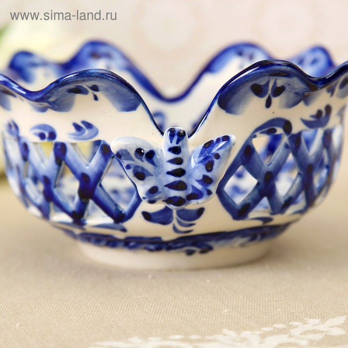 Конфетница «Бабочки», 15×15×8 см, ажурная, гжель Конфетница «Бабочки», 15×15×8 см, ажурная, гжель
