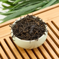 Китайский чёрный чай "Цзинь Цзюнь Мэй. Золотые брови", 100 г