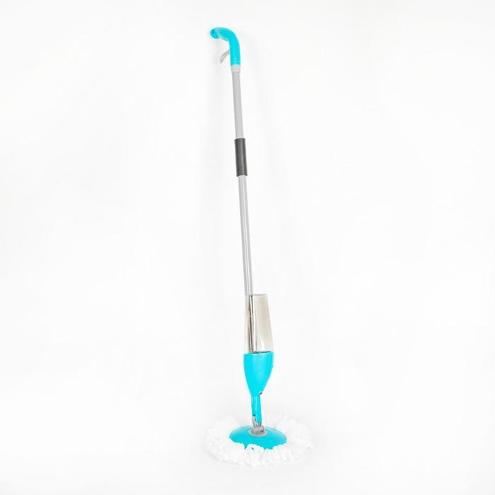 Швабра для мытья пола с распылителем Доляна, насадка из микрофибры 17&times;17 см, металлическая ручка 129 см, цвет МИКС