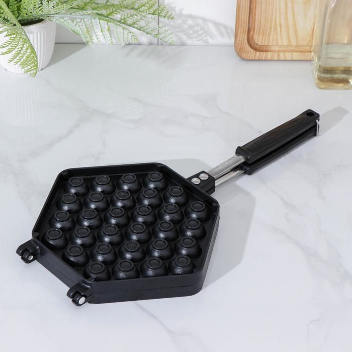 Сковорода двойная &laquo;Орешки&raquo;, 40&times;21&times;3,3 см, пластиковая ручка, цвет чёрный