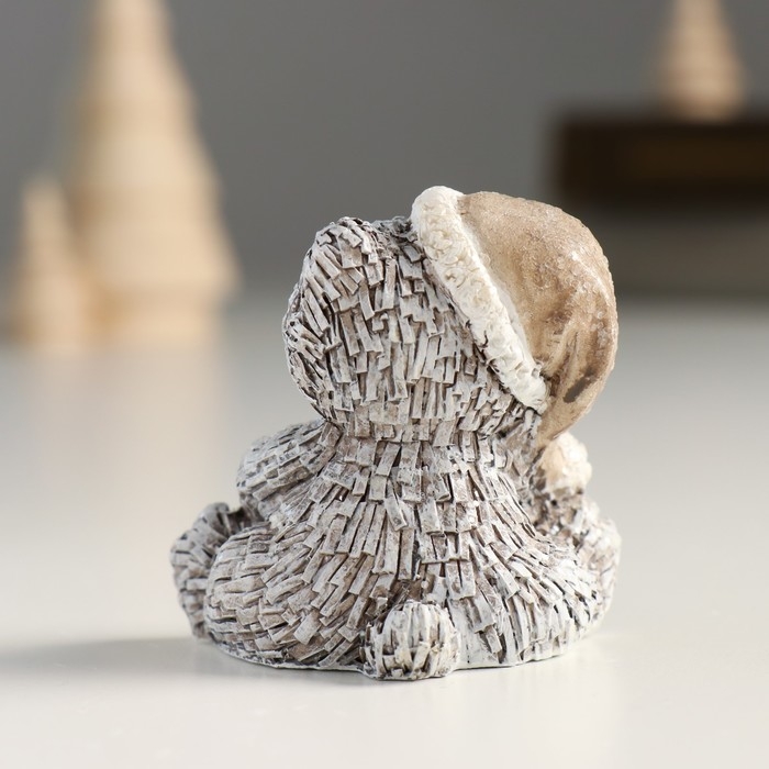 Сувенир полистоун Сувенир полистоун "Мишка в шапке/колпаке, сидит" серый МИКС 5,5х3,5х5,5 см