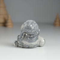 Сувенир полистоун "Гном в сером длинном колпаке с леденцом/мешком" МИКС 6х4х5,5 см