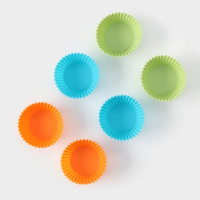 Форма для выпечки Доляна &laquo;Силикон плюс&raquo;, 27&times;18,5 см, 6 ячеек, силиконовые вкладки, антипригарное покрытие, цвет формочек МИКС