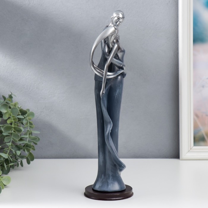 Сувенир полистоун "Поцелуй" стразы серебро и синий 36х10х10 см