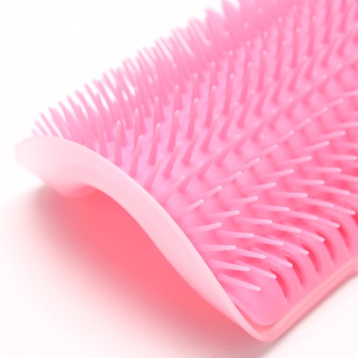 Массажер - чесалка на угол с кошачьей мятой для кошек, размер S, 13.5*9*5 см, розовый Массажер - чесалка на угол с кошачьей мятой для кошек, размер S, 13.5*9*5 см, розовый