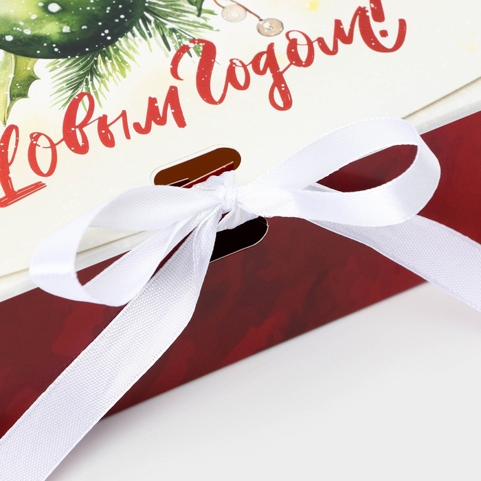 Новый год. Коробка подарочная новогодняя складная, упаковка, &laquo;Новогодний Венок&raquo;, 20 &times; 18 &times; 5 см.