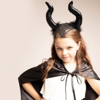 Карнавальный набор &laquo;Королева тьмы&raquo;, плащ и ободок