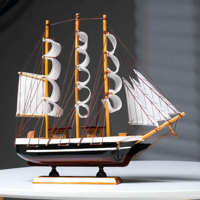 Корабль сувенирный средний «Пилад», борта тёмные, 33х31х5 см Корабль сувенирный средний «Пилад», борта тёмные, 33х31х5 см