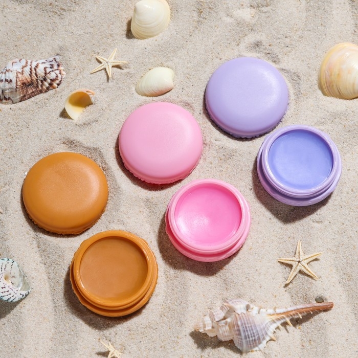 Набор из трёх бальзамов для губ &laquo;Клубника&raquo;, &laquo;Лесные ягоды&raquo;, &raquo;Вишня&raquo;