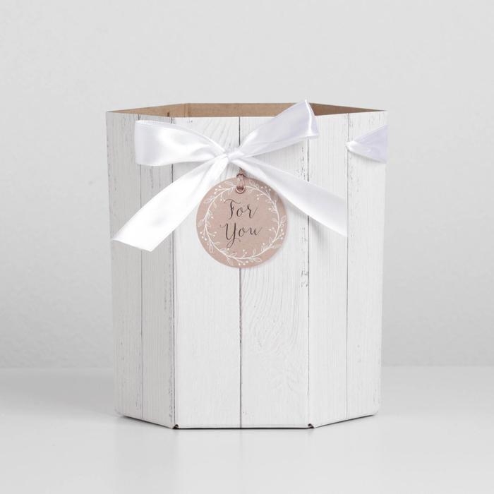 Коробка подарочная складная шестигранник For You, 17 х 14,8 х 19,5 см Коробка подарочная складная шестигранник For You, 17 х 14,8 х 19,5 см