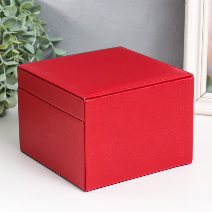 Шкатулка кожзам для украшений Шкатулка кожзам для украшений "Алые паруса" 16х16х11,8 см