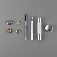 Кнопки установочные, Дельта, d = 15 мм, 40 шт, с установщиком, в органайзере, 11,8 &times; 8,1 &times; 2,3 см, цвет серебряный