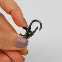 Карабин металлический, 37 × 12 мм / 9 × 1,7 мм, 10 шт, цвет чёрный никель Карабин металлический, 37 × 12 мм / 9 × 1,7 мм, 10 шт, цвет чёрный никель