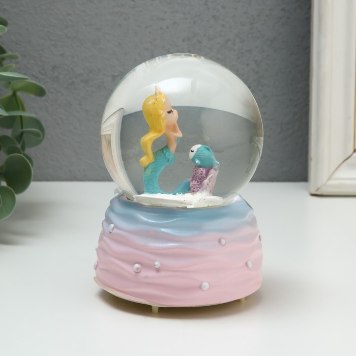 Сувенир полистоун водяной шар музыка, свет Сувенир полистоун водяной шар музыка, свет "Русалка и рыбка" МИКС 8х8х12 см