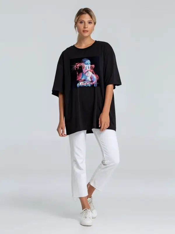 Футболка оверсайз &laquo;Дама с горностаем&raquo;, черная, размер XS/S