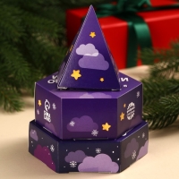 Трехуровневая коробка с конфетами &laquo;Улётного Нового года&raquo;, 250 г.