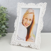 Фоторамка пластик 10х15 см "Мелкие цветы" белая 19.2х14,5 см Фоторамка пластик 10х15 см "Мелкие цветы" белая 19.2х14,5 см