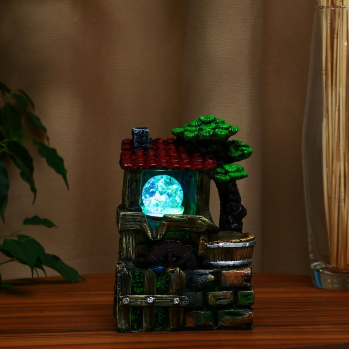 Фонтан Фонтан "Домик в тропиках" 10х14х18 см (с подсветкой)