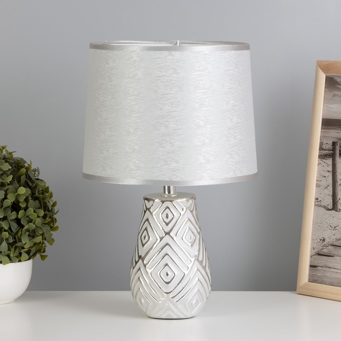 Лампа настольная 16195/1 E14 40Вт серый с серебром 20х20х33 см RISALUX Лампа настольная 16195/1 E14 40Вт серый с серебром 20х20х33 см RISALUX