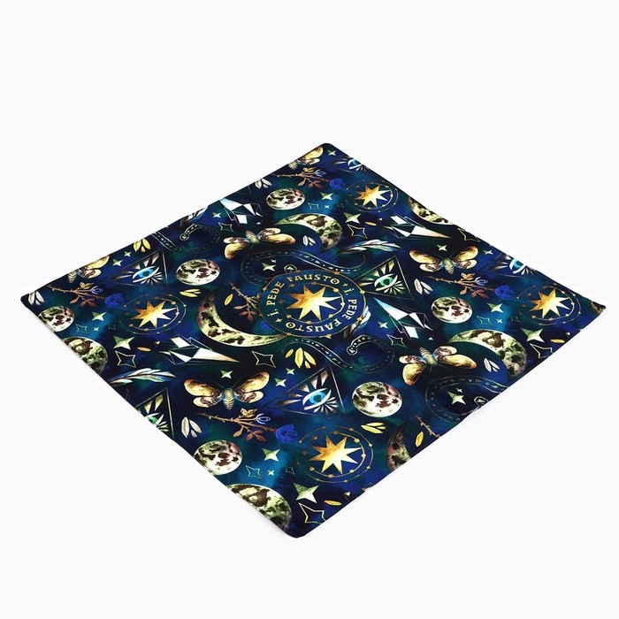 Скатерть для гадания на Хэллоуин &laquo;Иди счастливой поступью!&raquo;, 50х50 см