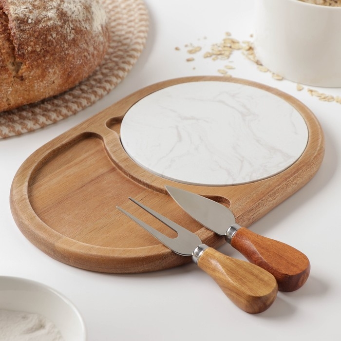 Набор для подачи сыра &laquo;Мрамор&raquo;, 2 ножа, доска, 24,5&times;16&times;1,5 см, акация