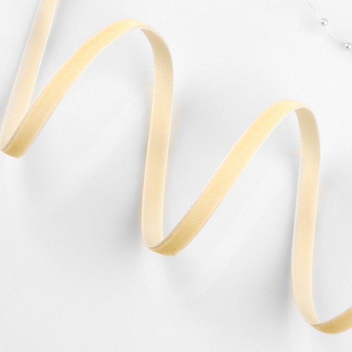 Лента бархатная, 6 мм, 18 ± 1 м, цвет молочный №04 Лента бархатная, 6 мм, 18 ± 1 м, цвет молочный №04