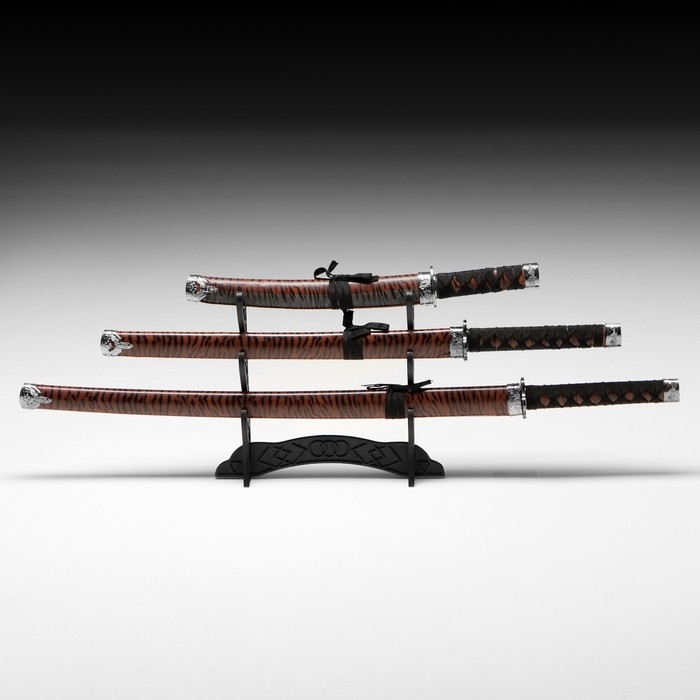 Сувенирное оружие Сувенирное оружие "Катаны Тайго" 3в1, набор на подставке, 47см/79см/105см, ножны под тигра