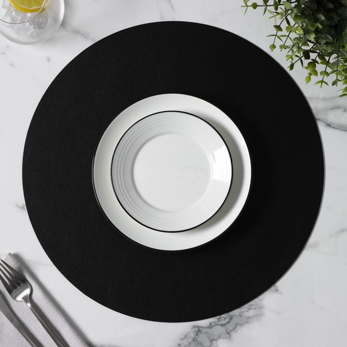 Салфетка сервировочная на стол &laquo;Тэм&raquo;, d=38 см, цвет чёрный