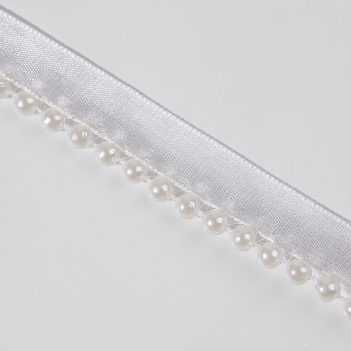 Лента декоративная с бусинами, 12 мм, 4,5 &plusmn; 0,5 м, цвет белый