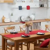 Дорожка сервировочная Settle In, красная Дорожка сервировочная Settle In, красная