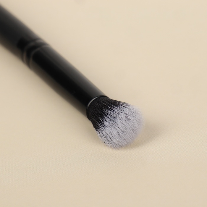 Кисть для макияжа, 14 (&plusmn; 1) см, цвет чёрный
