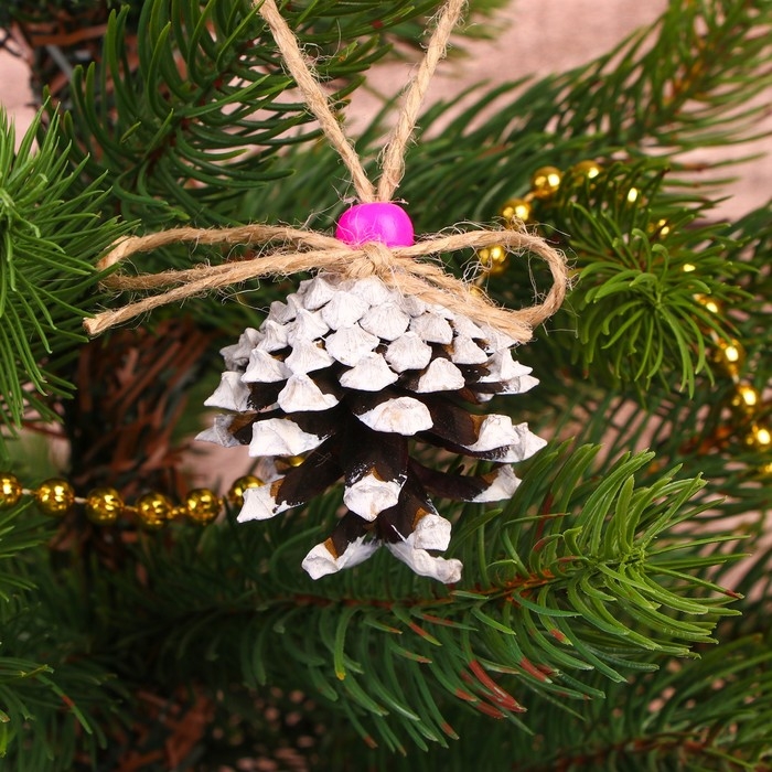 Новогодняя композиция &laquo;Шишки с бусинками&raquo;, набор 6 шт.