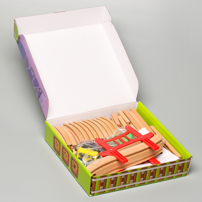 Железная дорога &laquo;Большое путешествие&raquo;, с мостом, 39 деталей, 27,5 &times; 27,5 &times; 5,6 см