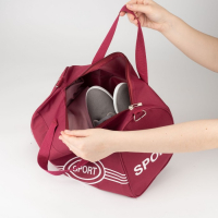 Сумка спортивная на молнии, длинный ремень, маленький размер, цвет бордовый