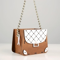 Кашпо деревянное 15,5х10х12 см "Сумочка", мокко-белый Кашпо деревянное 15,5х10х12 см "Сумочка", мокко-белый