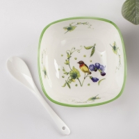 Салатник фарфоровый с ложкой Доляна &laquo;Зелёный сад&raquo;, 250 мл